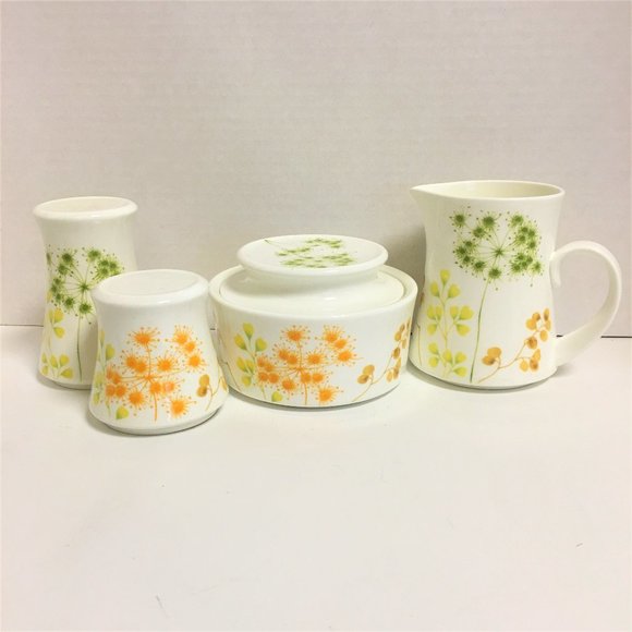 Mikasa Other - Mikasa-Woodcliff 5 Piece Hostess Set